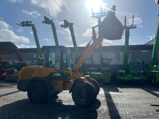 Cargadora sobre neumáticos Terex TL 80