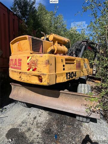 Pelle sur roues Atlas 1304 Wheeled Excavator – 2 Buckets