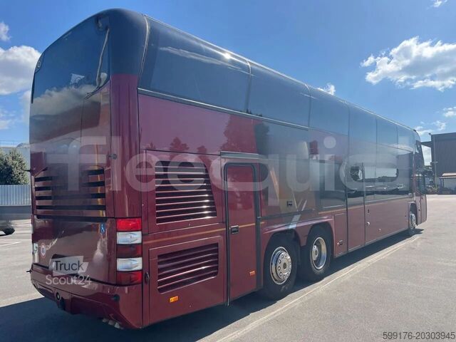Dvonadstropna vozila Neoplan 1122/3