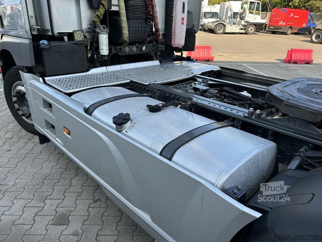 Standard-SZM DAF CF 410 FT Space Cab / 309 dkm / Smart Tacho V2 ...