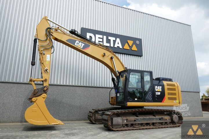Grävmaskin på larvband Caterpillar 320FL