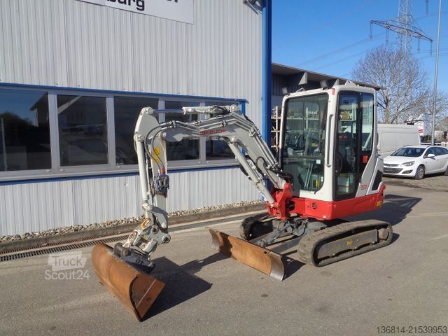 Mini ekskavatorius TAKEUCHI TB 225 Powertilt Löffel Taklock 2.400 kg