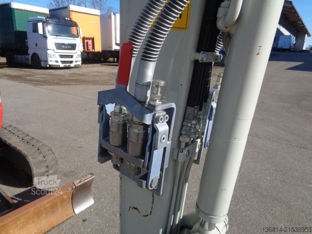 Mini ekskavatorius TAKEUCHI TB 225 Powertilt Löffel Taklock 2.400 kg