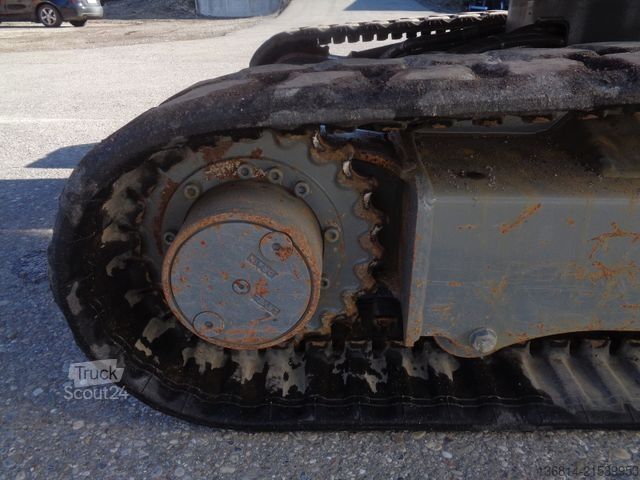 Mini ekskavatorius TAKEUCHI TB 225 Powertilt Löffel Taklock 2.400 kg