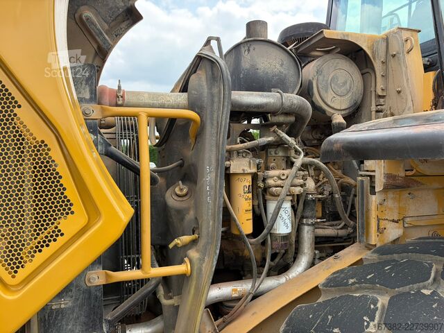 товарач Caterpillar 950H