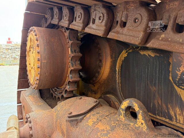 Niveladora Caterpillar D8T