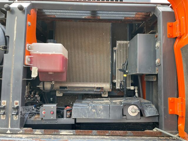 Excavadora sobre orugas Doosan DX300LC-5