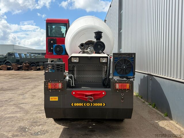 Licuadora Minrui 4M3 Self Loading Concrete Mixer 4x4