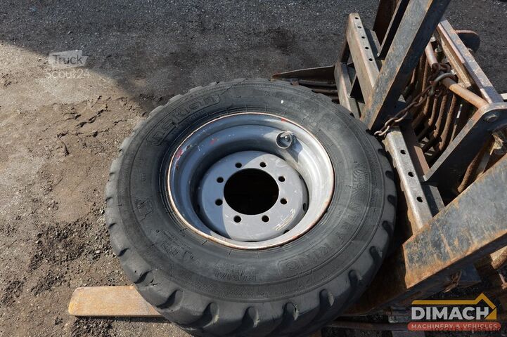 Nakladalnik Ahlmann AZ75 Palletvorken - puinriekbak - Nokian banden...