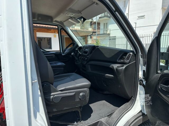 Furgone ribaltabile IVECO Daily  35C15