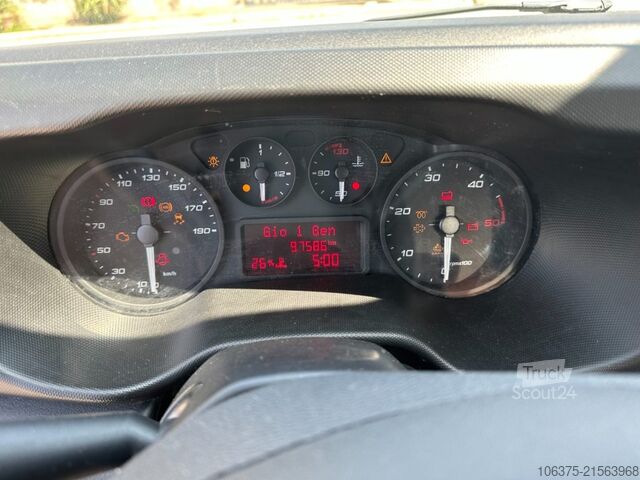 Furgone ribaltabile IVECO Daily  35C15