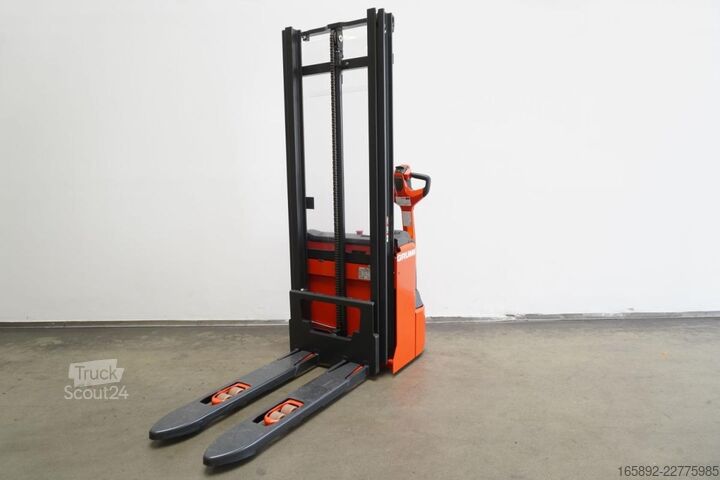 ручной штабелер Linde L 12 B 4596-00